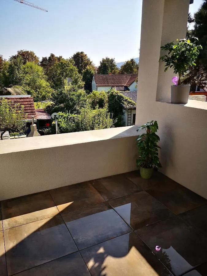 Spacy Apartment Next To The Center Of Graz With Terrasse 0*,  Ausztria